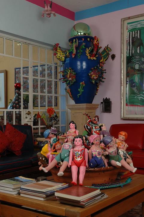 Tlaquepaque Folk Art in Guadalajara Hotel Casa de las Flores Bed and Breakfast in Tlaquepaque, Jalisco, Mexico, the folk art capital of Mexico